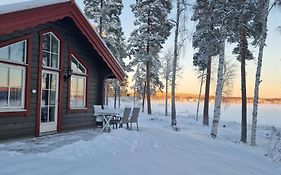 Lakeside log cabin Främby Udde Falun